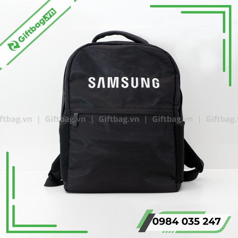 may-balo-dung-laptop-12