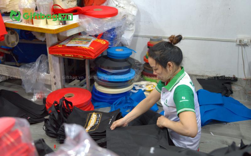 giftbag-xuong-may-tui-vai-balo-gia-re-uy-tin-ha-noi-120
