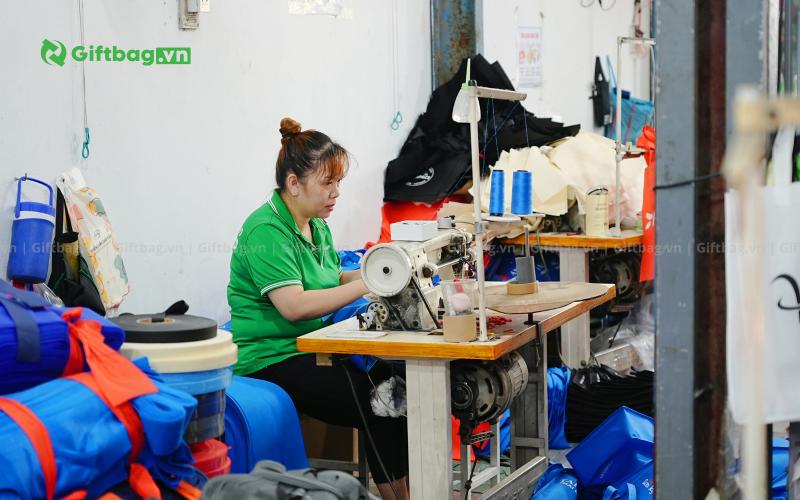 giftbag-xuong-may-tui-vai-balo-gia-re-uy-tin-ha-noi-74
