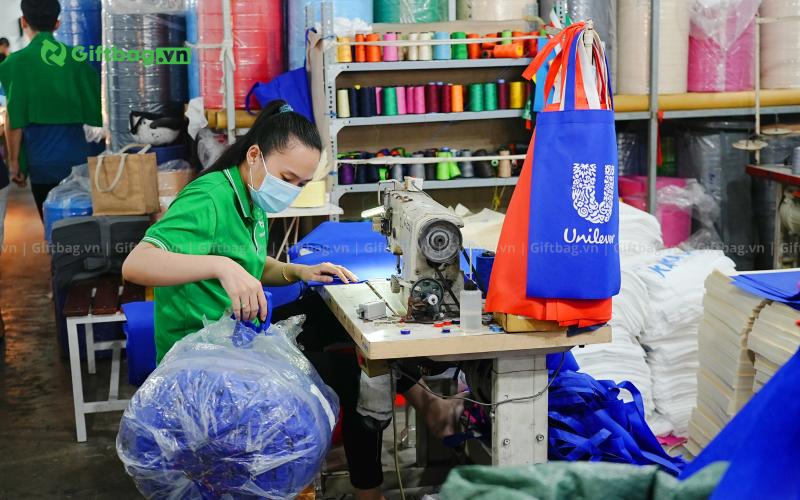 giftbag-xuong-may-tui-vai-balo-gia-re-uy-tin-ha-noi-75