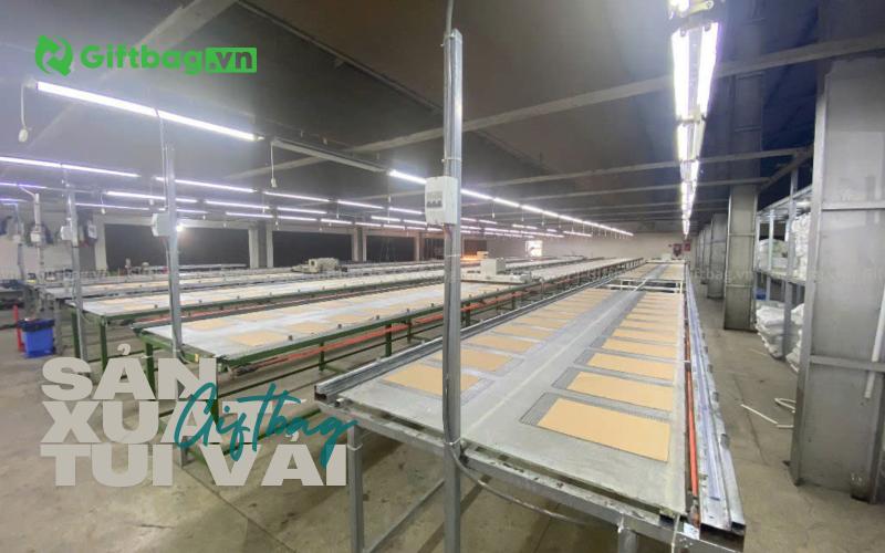 xuong-san-xuat-in-an-tui-vai-balo-gia-re-uy-tin-ha-noi-giftbag-13