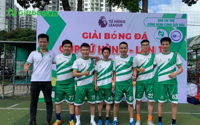 xuong-san-xuat-in-an-tui-vai-balo-gia-re-uy-tin-ha-noi-giftbag-36