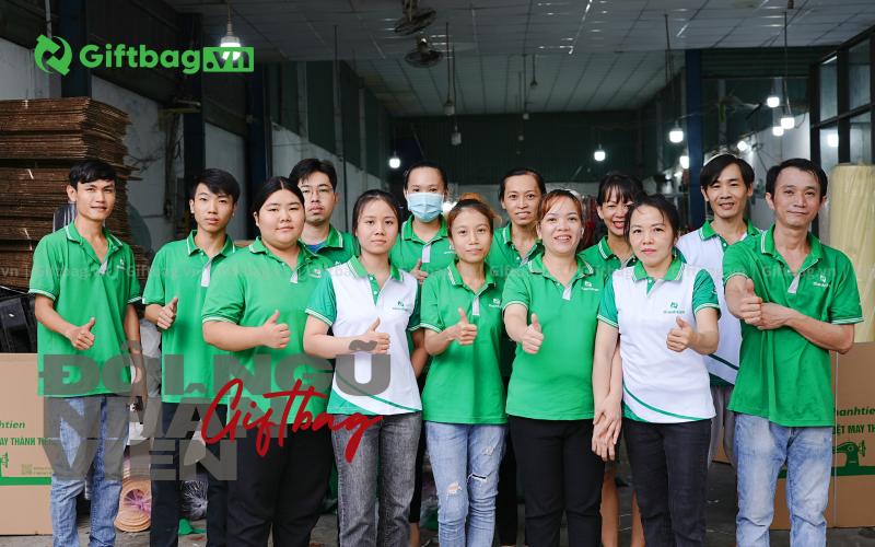 xuong-san-xuat-in-an-tui-vai-balo-gia-re-uy-tin-ha-noi-giftbag-49