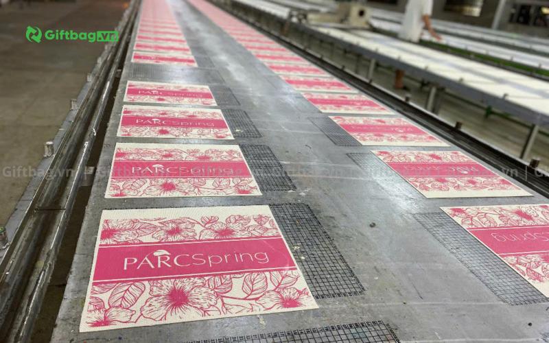 xuong-san-xuat-in-an-tui-vai-balo-gia-re-uy-tin-ha-noi-giftbag-51