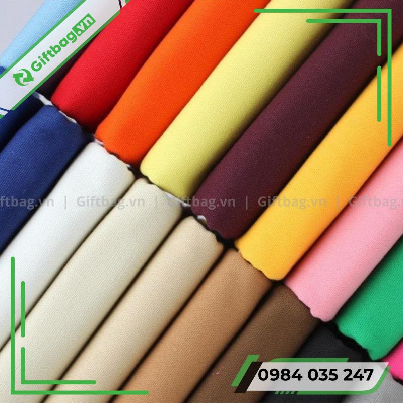 cach-ve-sinh-tui-vai-canvas-bo-dung-cach-2