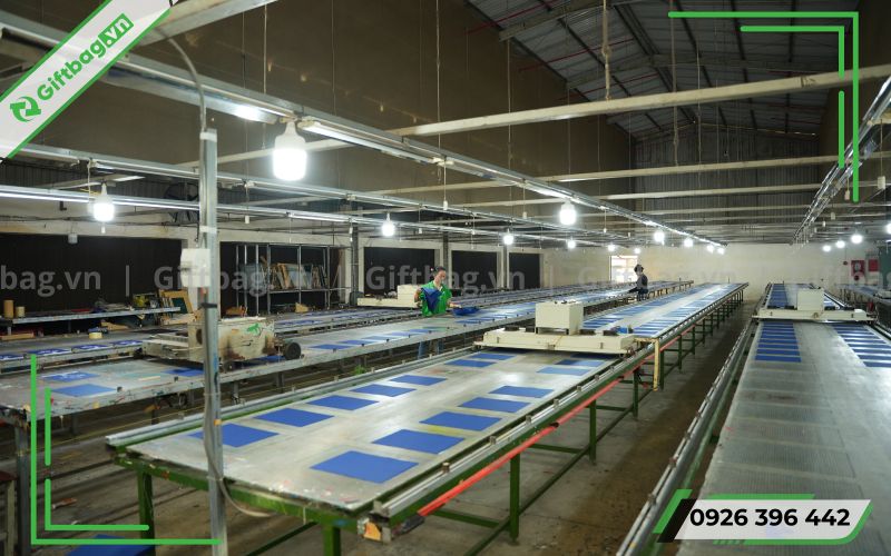 xuong-may-in-tui-vai-theo-yeu-cau-gia-re-ha-noi-giftbag-3