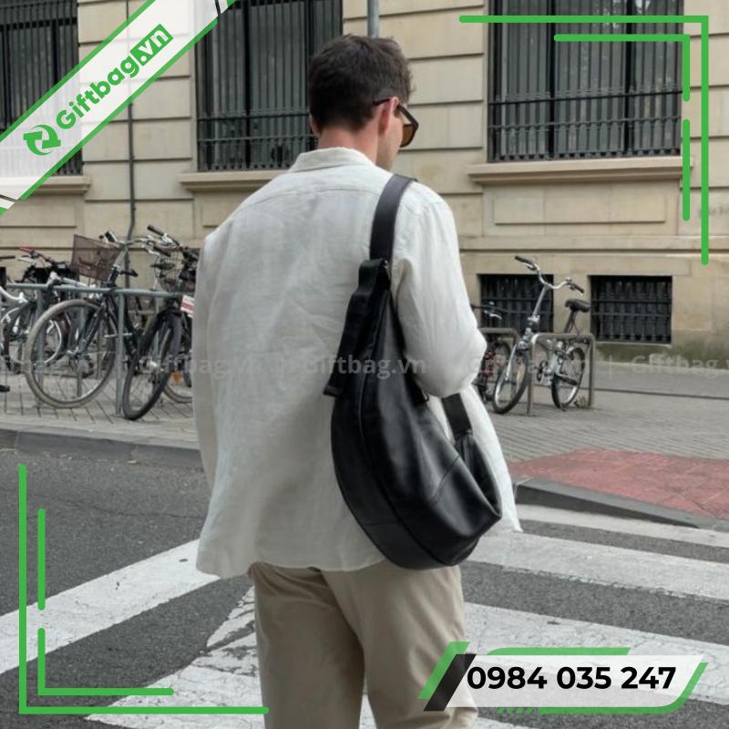 phong-cach-thoi-trang-nam-voi-tui-deo-cheo-nam-1