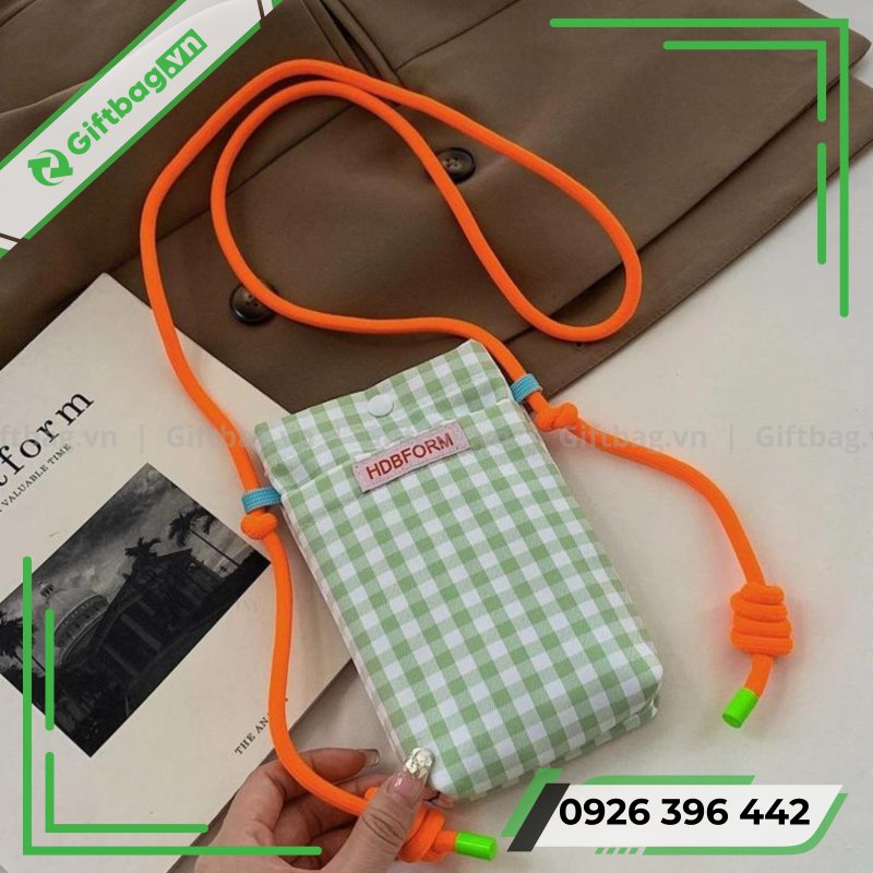 tui-dung-dien-thoai-bang-vai-5