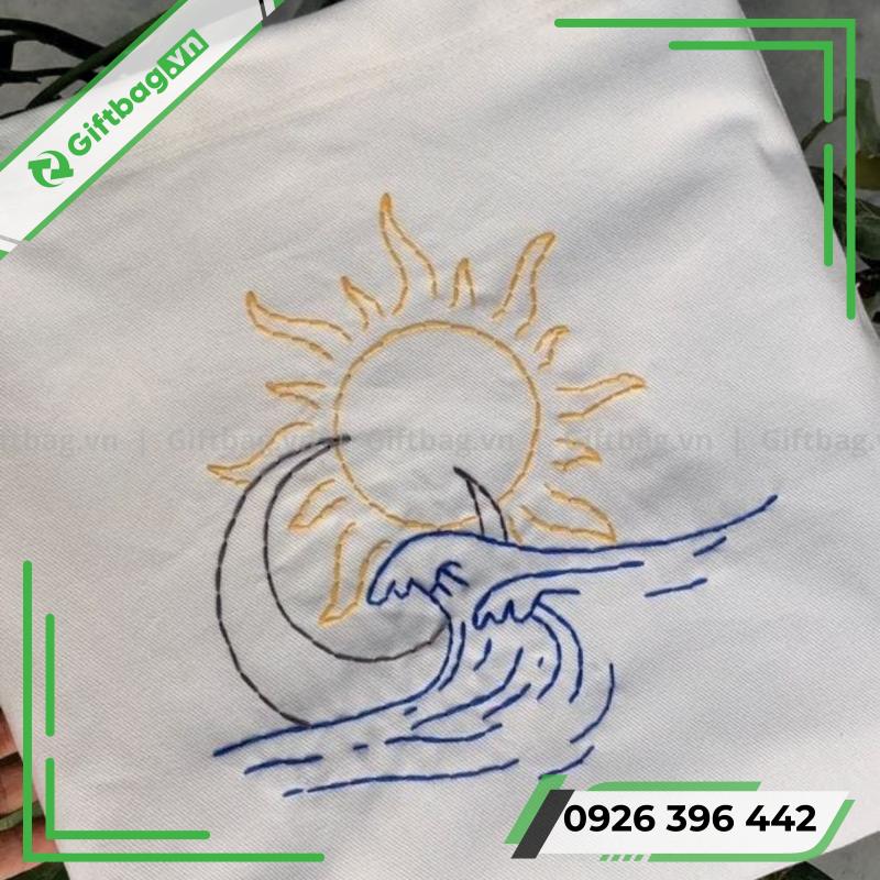 tui-theu-canvas-4