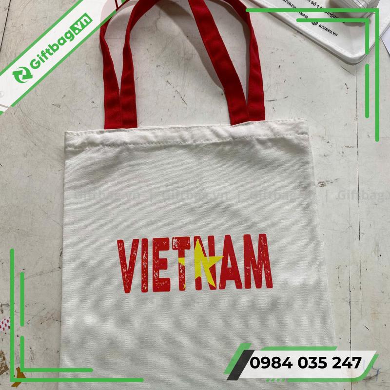 xuong-gia-cong-tui-vai-bo-in-logo-chuyen-nghiep-4