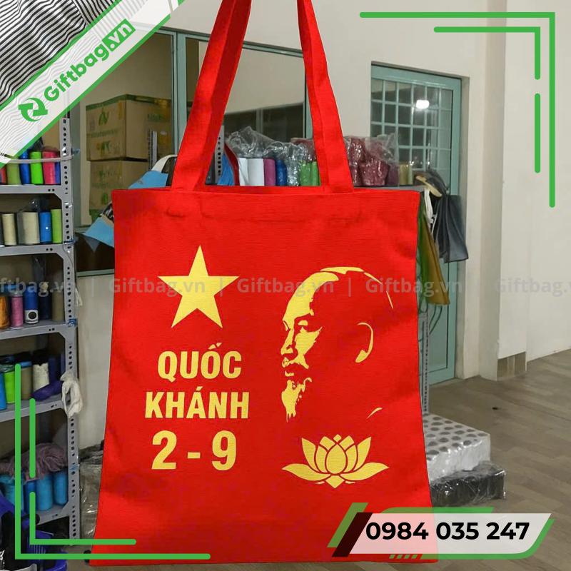 tui-vai-canvas-le-quoc-khanh-2-9-4