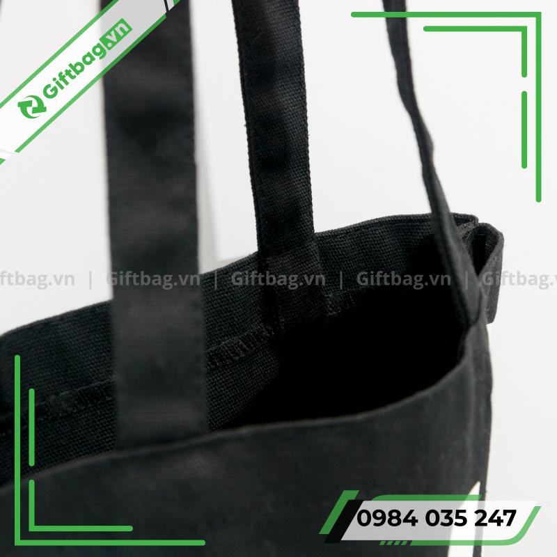 tui-vai-tote-canvas-mau-den_(26)