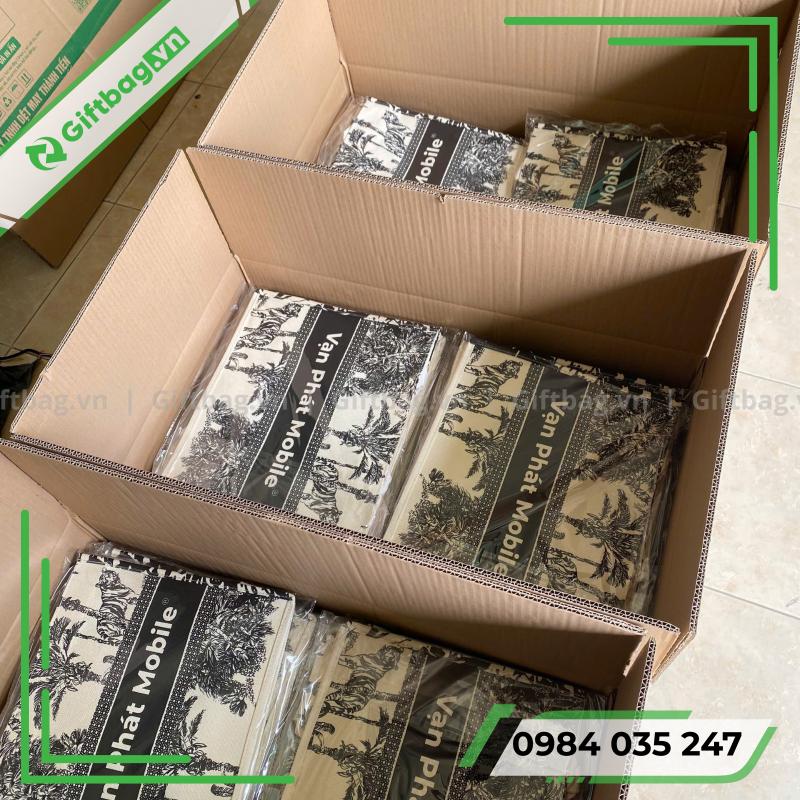 tui-vai-linen-van-phat-mobile-2