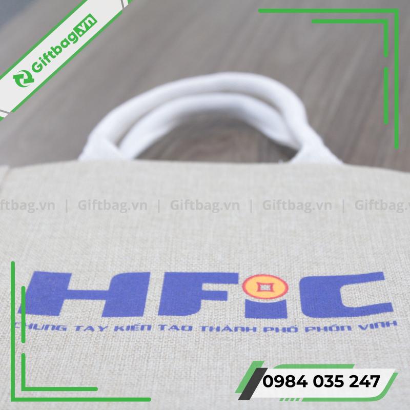 tui-vai-day-qua-tang-10