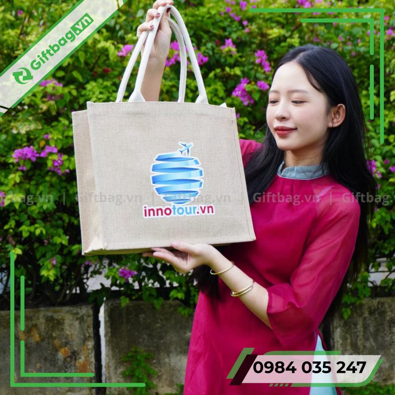 tui-vai-day-qua-tang-21