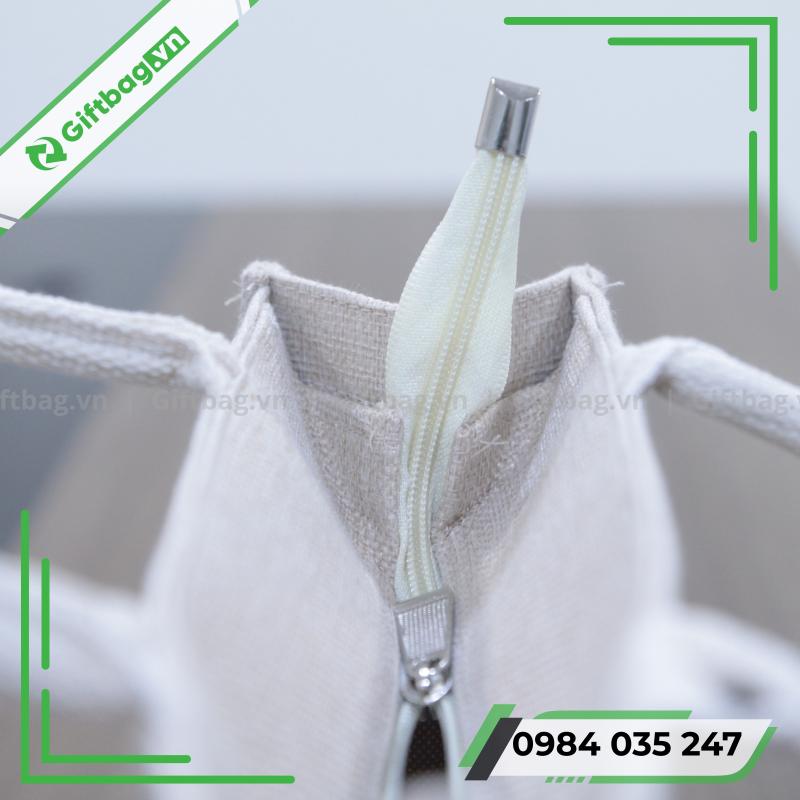 tui-vai-day-qua-tang-3