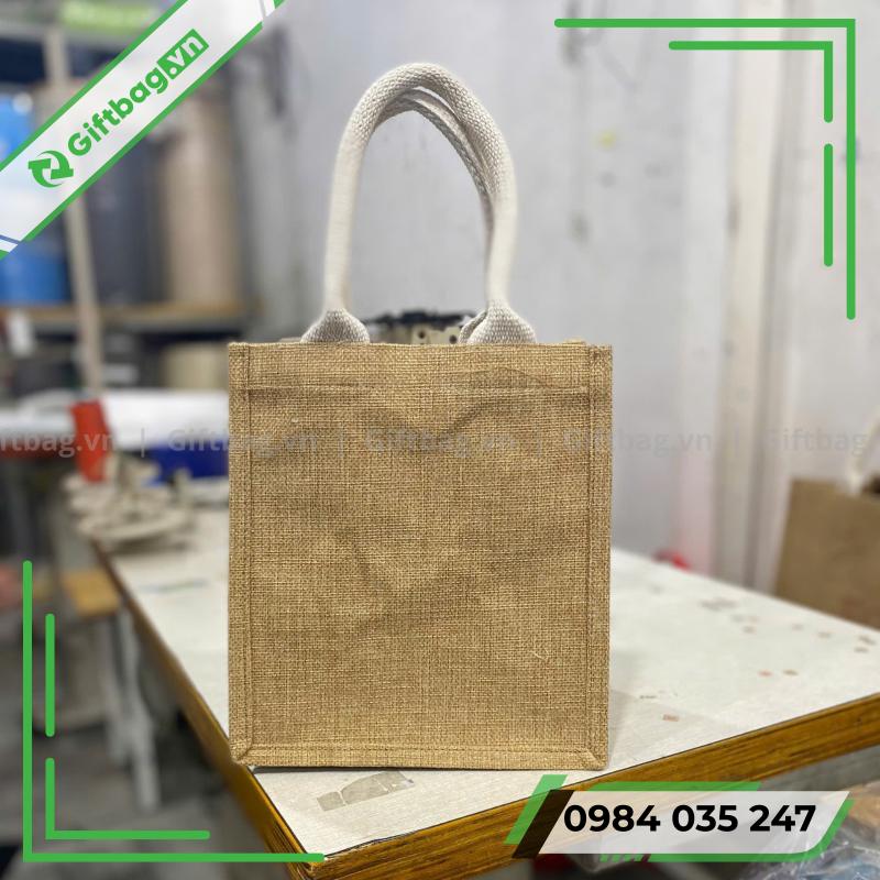 tui-vai-day-quai-xach-100