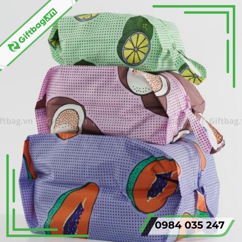 tui-dung-chan-man-vai-du-18