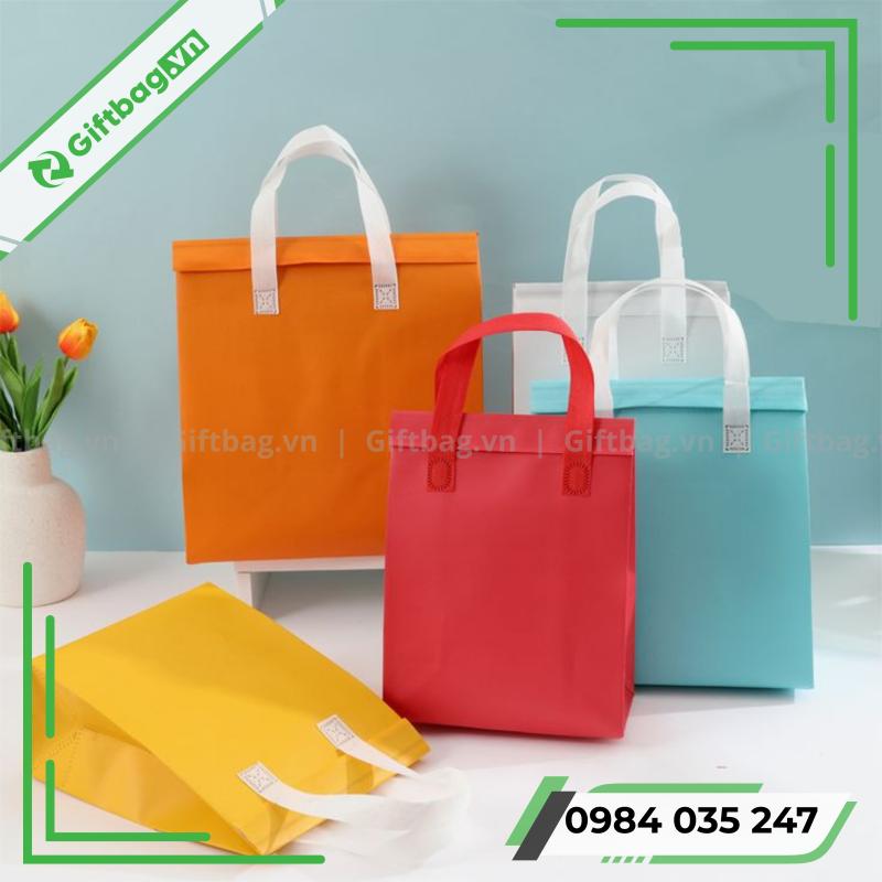 tui-giu-nhiet-di-du-lich-17