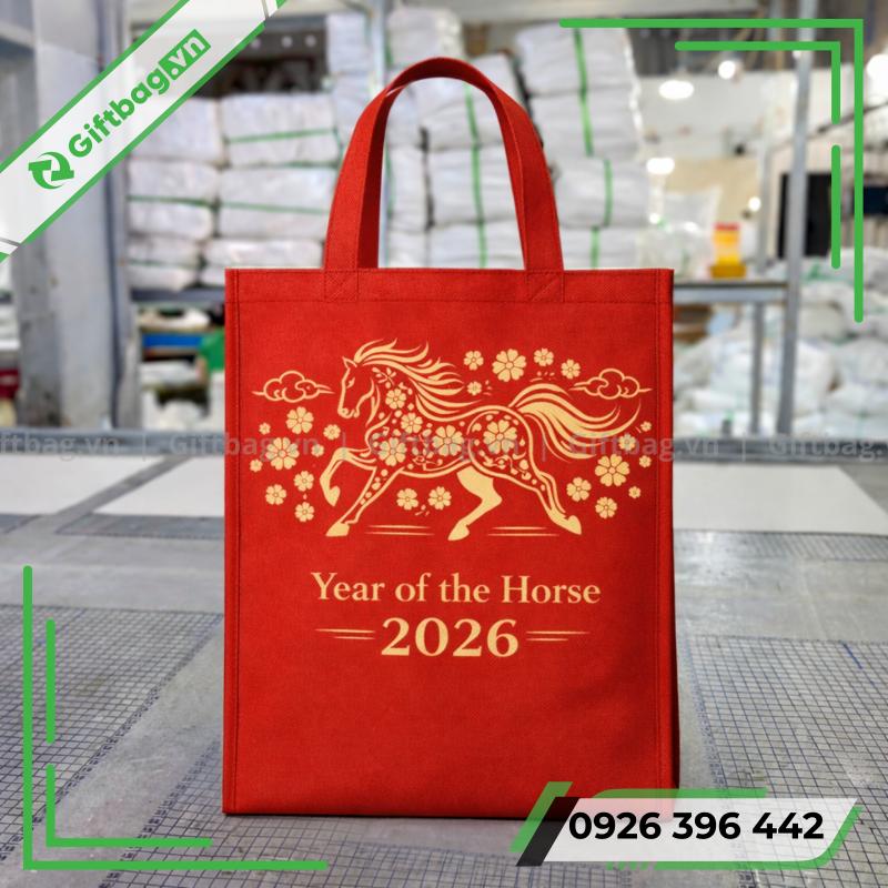 Túi Vải Không Dệt Màu Đỏ