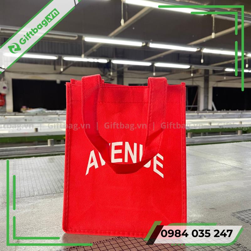 tui-khong-det-mau-do-1