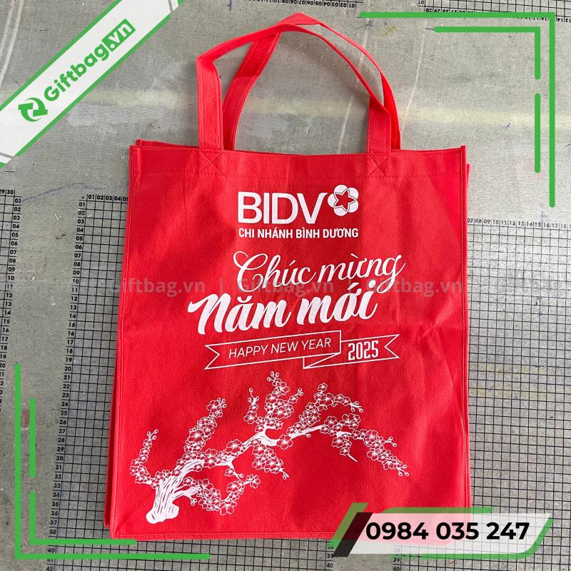 tui-vai-dung-qua-tet-sang-trong-4